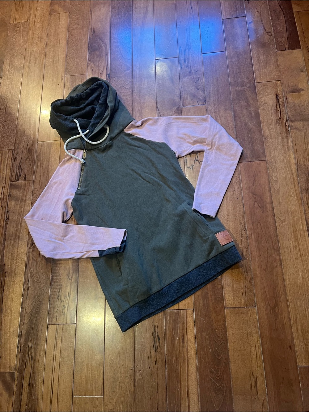 Colorblock Fleece hoodie 
 Ampersand avenue size extra small green pink gray - Picture 2 of 5